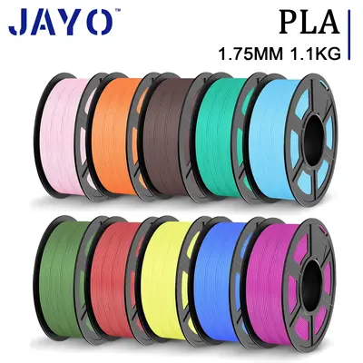 Zwölf Rollen JAYO PLA-Filament in verschiedenen Farben, sortiert in zwei Reihen