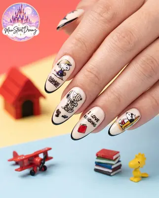 Snoopy 5D Nail Art Sticker - Peanuts Nail Art