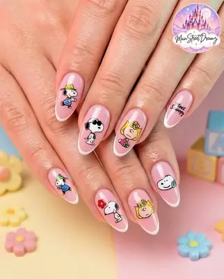 Set 5D Nagel Aufkleber Figur Snoopy Thema Nail Art Sticker