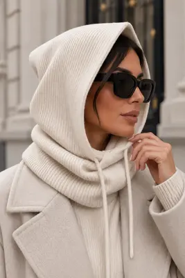 Gerippte Kapuze / Balaclava mit verstellbaren Kordeln und Kaschmiranteil
