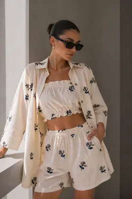 Damen 3 Teiliges Sommer Set Gestickt Beige Shorts + Top + Hemd Outfit