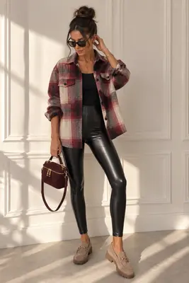 Schwarze Thermo Leggings Leder Look elastischem Bund
