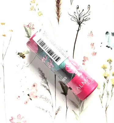 Almay Love Big Lip vibes Lipstick No. 300 Love Big