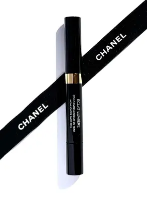 Chanel Eclat Lumiere Highlighter Face Pen No.40 Beige Moyen