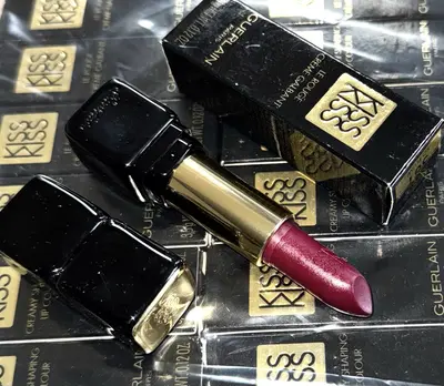 Guerlain KissKiss Creamy Shaping Lip Colour 561 So Plum 3,5g