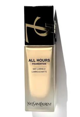 Yves Saint Laurent All Hours Foundation Luminous Matte LC3