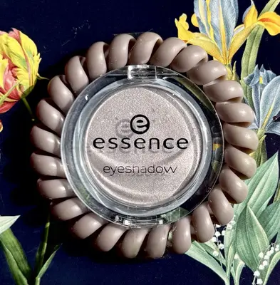 Essence Super Soft & Long Lasting Eyeshadow No. 10 Dance Mauve