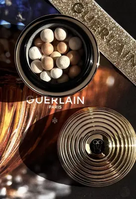 Guerlain Meteorites Gold Pearl Light-Revealing Pearls Of Powder Limited Edition