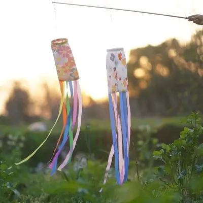 Windsack Windspiel Blumenmuster mit Verlängerbar Fahnenstange Gartendekoration