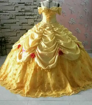 Prinzessin Quinceanera Kleid süß 15 Schulterfrei Aschenputtel 3D Blumen