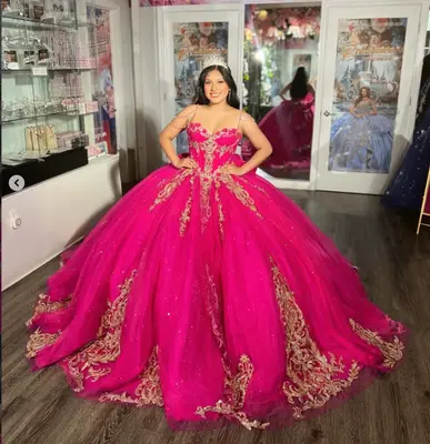 Luxus Hot Pink Quinceanera Kleider Gold Applikation Süß 16 Festzüge Ballkleider