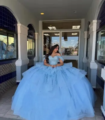 Himmelblau Quinceanera Kleider Schulterfrei Süß 15 16 Prinzessin Abschlussball