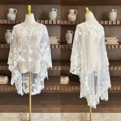 Brautkleid Cape weiß elfenbein Spitze Applikationen Hochzeit Blumen Wickel