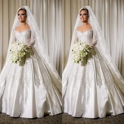 Wunderschöne Brautkleider Schulterfrei Langarm A Linie Satin Brautkleid