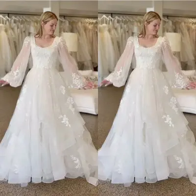 Elegante Brautkleider eckiger Ausschnitt Spitze Applikation A-Linie Sweep