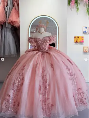 Süßes rosa Quinceanera Kleider Glitzer Pailletten Applikationen Schulterfrei