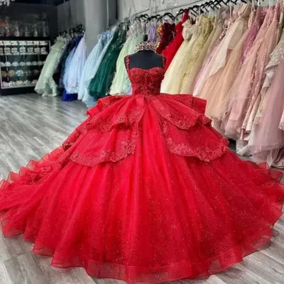 Rotes Ballkleid Quinceanera Kleider Applikationen Perlen Kristall Stufen süß 15