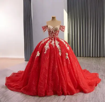 Rote Quinceanera Kleider mit goldenen Applikationen süß 15 16 Abschlussball