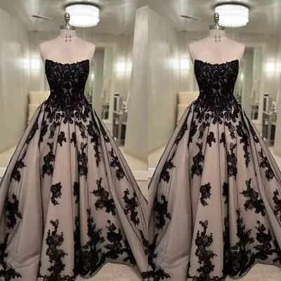 Gothic Brautkleider schwarz champagner trägerlos Spitze Applikation Brautkleider
