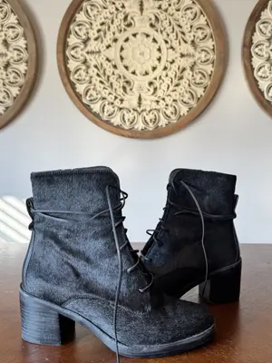 UGG Boots Größe 9 Damen schwarz