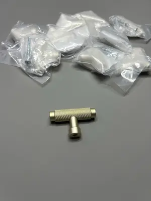 10x gold gerändelte Schrankknöpfe T-Stange 55,5 mm Einloch Schubladengriffe