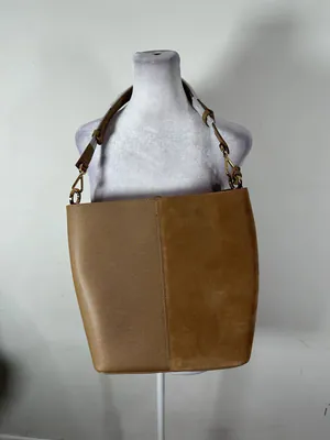STUART WEITZMAN DAMEN LEDER BUCKET BAG - BRAUN – gebraucht, gut – Sonstiges – Foto 1 von 5
