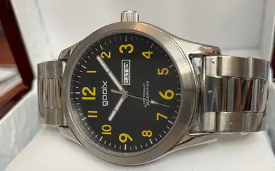 GOOIX Fliegeruhr Herrenuhr XXL 48mm Tag-Datum gelbe Zahlen Massiv Edelstahl 5BAR – gebraucht, wie neu – Uhren & Schmuck…