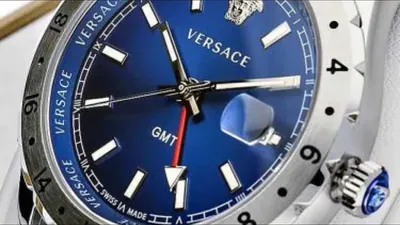 SUPER SALE Versace V11010015 Hellenyium Blau Silber 42mm ... – neu – Uhren & Schmuck – Foto 1 von 5
