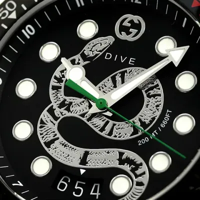 Gucci Dive XL King Snake Herrenuhr- Modell YA136218 - Neu – neu – Uhren & Schmuck – überwiegend schwarz – Foto 1 von 5