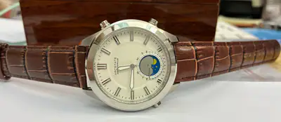 Funkuhr Master TimeHerrenuhr Musteruhr deutlich lesbar Mondphase Datum – neu – Uhren & Schmuck – überwiegend beige – Foto 1…
