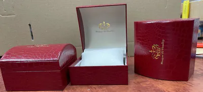 8- Uhrenboxen mit Logo 11.7x12x8cm Krokoleder-Optik Qualität-Aufbewahrungsboxen – gebraucht, wie neu – Uhren & Schmuck…