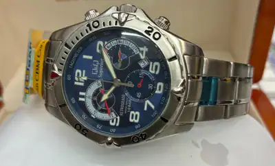 Herrenuhr Q&Q Superior Chronograph Datum Tag Edelstahl blau W678J215 Rarität – gebraucht, wie neu – Uhren & Schmuck – Foto…