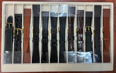 Konvolut 12 Stück schöne Schwarze Leder-Uhrenarmbänder 20 mm Oldstyle – gebraucht, wie neu – Uhren & Schmuck – Foto 1 von 2
