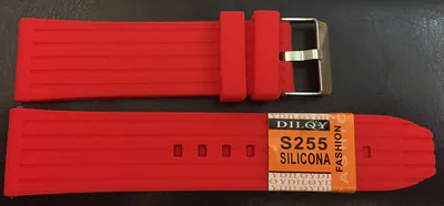 24 mm Silikon Uhrenarmband Rot Top Qualität, mit Längsstreifen – neu – Uhren & Schmuck