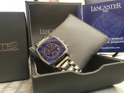 Lancaster Unisex Chronograph italienische Desigeruhr Edelstahl Quadrat blau – gebraucht, wie neu – Uhren & Schmuck – Foto 1…