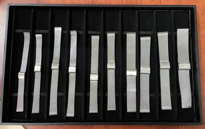 Konvulut 10 X EDELSTAHL MELANESE BAND VERSCHIEDENE GRÖSSE 14 BIS 24MM SORTIERT – gebraucht, wie neu – Uhren & Schmuck…