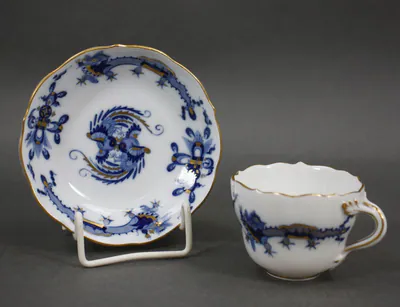 Meissen Mokkatasse 1. Wahl Reicher Drache, kobaltblau, goldschattiert nach 1860 – gebraucht, gut – Sonstiges – Foto 1 von 2