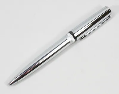 Hugo Boss Gear Chrome Kugelschreiber ballpoint pen HSN9674B (69) (401) – gebraucht, gut – Sonstiges – überwiegend weiß