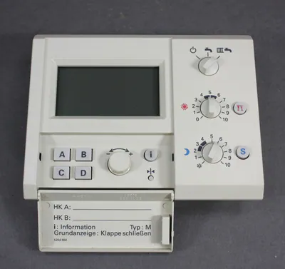Viessmann Bedieneinheit Comfortrol 7450180 ( WERK ) – gebraucht, gut – Sonstiges – überwiegend silber – Foto 1 von 2