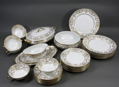 Royal Limoges Or en Relief 28-tlg. Speiseservice – gebraucht, gut – Sonstiges – überwiegend dunkelgrün – Foto 1 von 5