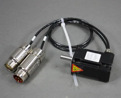 Kollmorgen Synchron-Servomotor AKM11B-ANCNR-00 (3) ( LP14 ) – gebraucht, gut – Sonstiges – überwiegend grau – Foto 1 von 4
