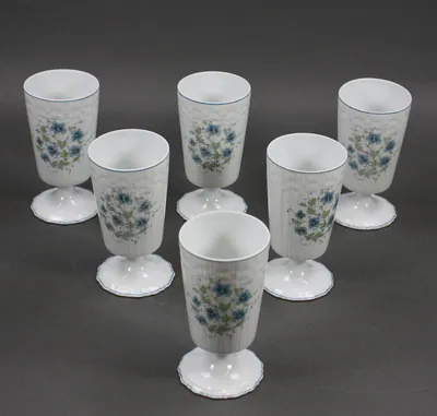Giraud Limoges 6x Kakao Becher Corail Blumen (2) – gebraucht, gut – Sonstiges – überwiegend dunkelgrün – Foto 1 von 4