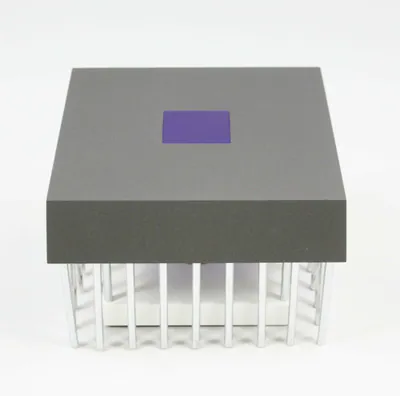 Interaktives Licht by Bruck Designleuchte Halogen Modell CHIP – neu – Möbel – überwiegend weiß – Foto 1 von 3
