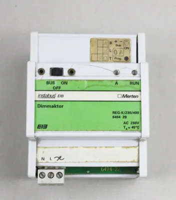 Merten Dimmaktor REG-K 230/400 – gebraucht, gut – Sonstiges – überwiegend silber
