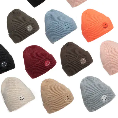 Strickmütze Happy Face Beanie Mütze gerippte Damen Herren Wintermütze einfarbig