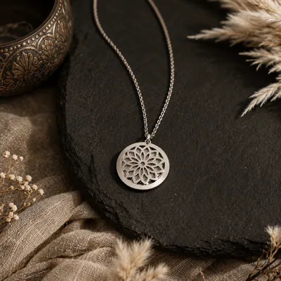 Damen Halskette Edelstahl Mandala Blumen Anhänger Schmuck Kette Silberfarben Neu