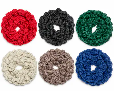 XXL Loop Schal Damen Strickschal Winterschal Bommelmuster Grobstrick Rundschal