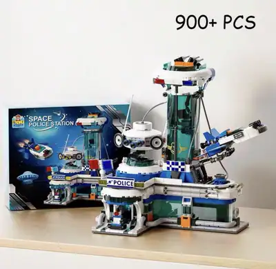 Kinder Spielzeug QLT Space Police Station Klemmbausteine 921 Teile Top Geschenk