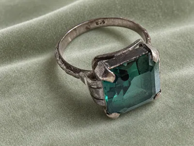 Art Deco Ring mit einem grünen Turmalin - 835er Silber Antik um 1920 - Größe 58