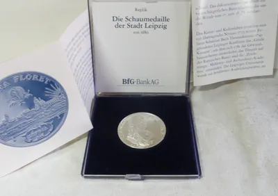 BFG-Replik Leipziger Schaumedaille von 1680 Silber-835 PP + Etui, Zertifikat